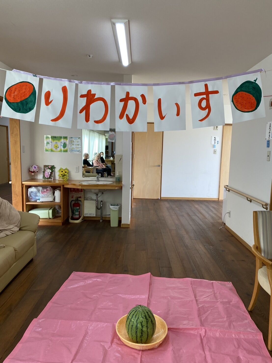 🍉夏の恒例イベント！ショートステイでスイカ割りを行いました！